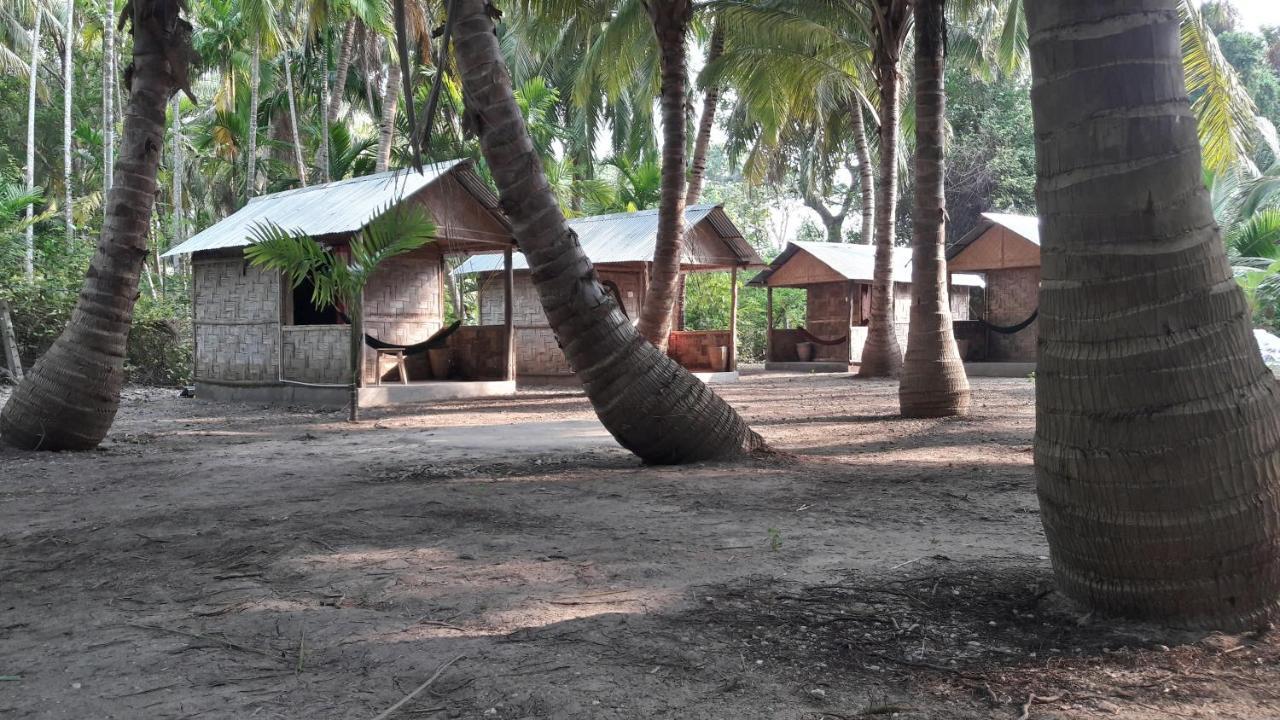 Elephant And Four Wise Men Resort Ram Nagar Eksteriør billede